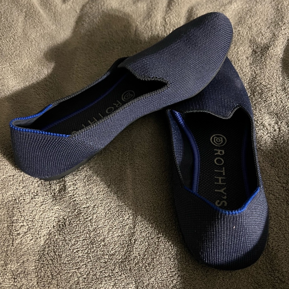 Rothy’s NAVY loafer size 7.5